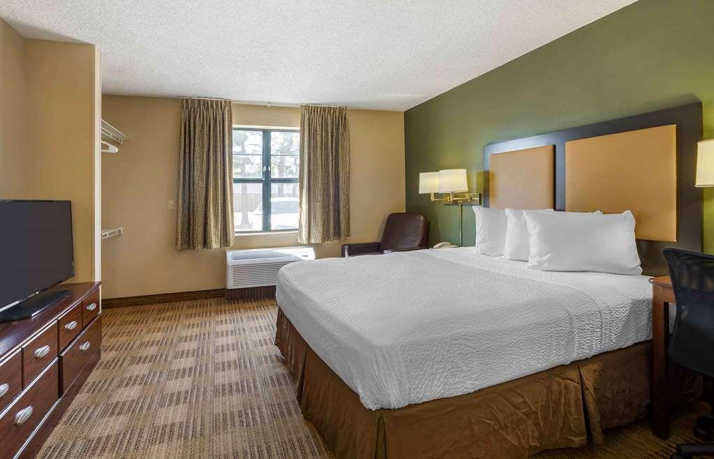 Hotel Extended America - - Nw Expressway 2*