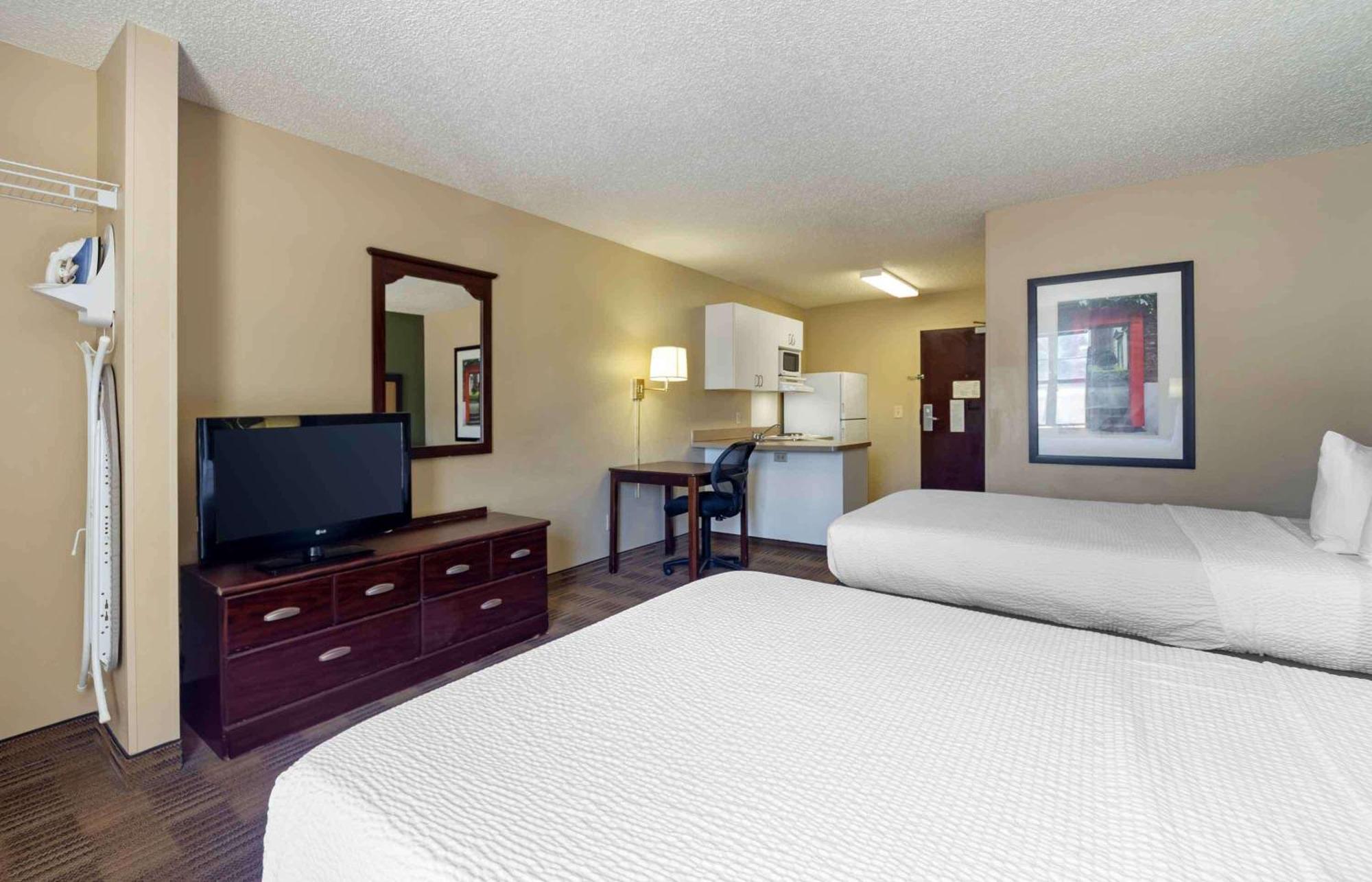Extended America - - Nw Expressway Oklahoma City