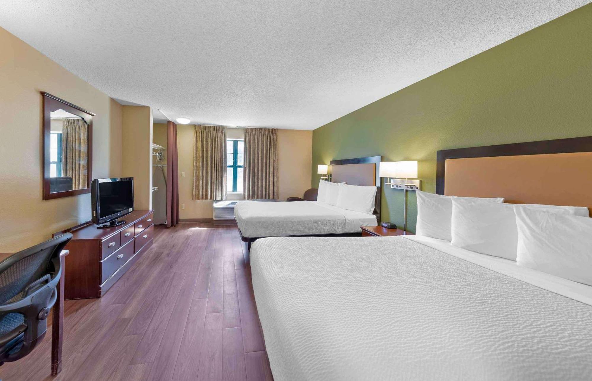 Extended America - - Nw Expressway 2*