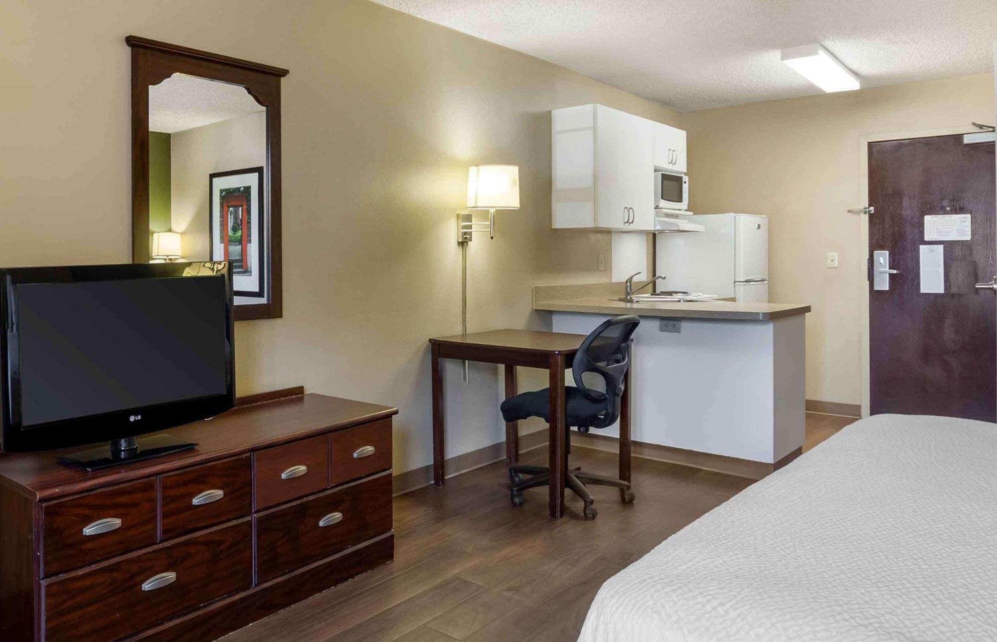 Hotel Extended America - - Nw Expressway 2*