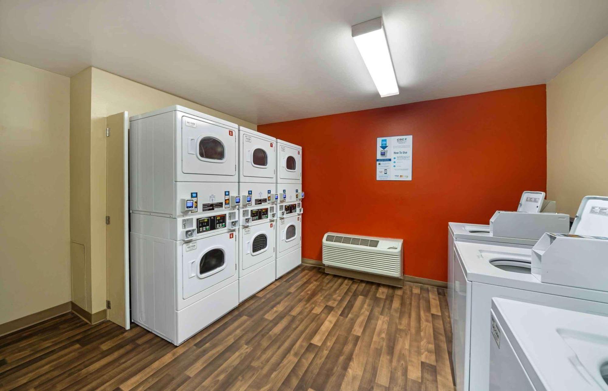 Extended America - - Nw Expressway Oklahoma City