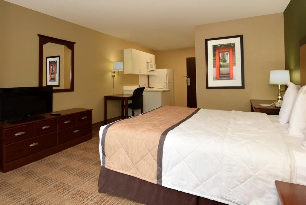 Hotel Extended America - - Nw Expressway 2*