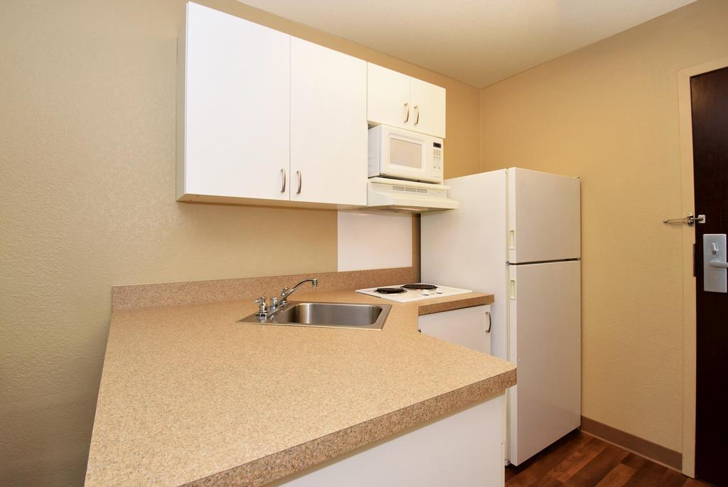 Extended America - - Nw Expressway Oklahoma City