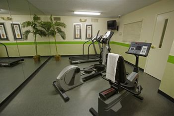 Extended America - - Nw Expressway Hotel 2*